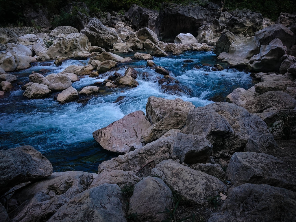 f/2 - 4.6mm - 1/500s - ISO 50
